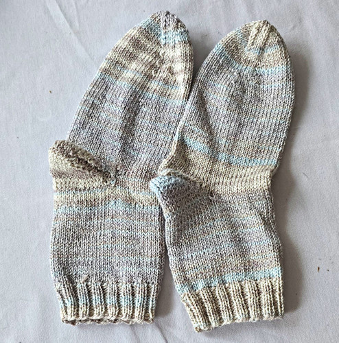 Handgestrickte socken paar - handgestrickte,
